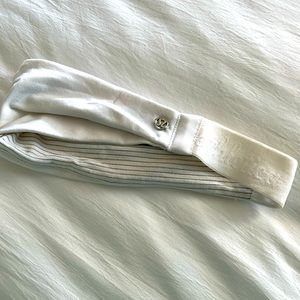 Lululemon white headband. Perfect conditions. Never used.